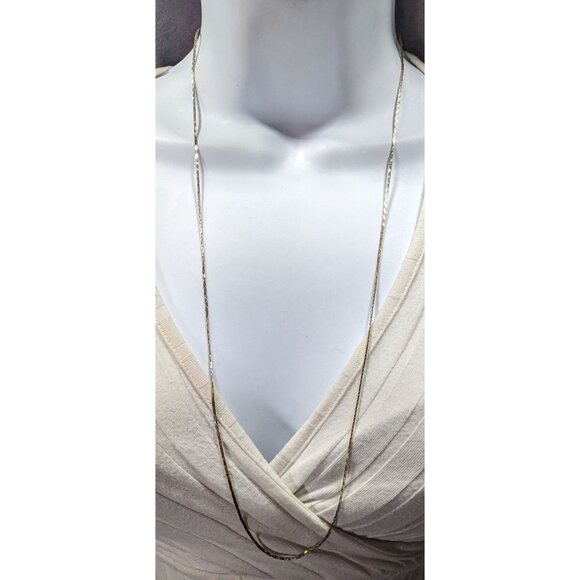 Simple Elegant Bright Gold Tone Flattened Cobra Chain Necklace - Picture 2 of 5